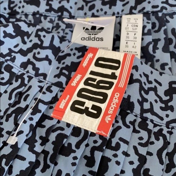 NWOT Adidas Active Icons Pleated Skirt - Picture 5 of 7